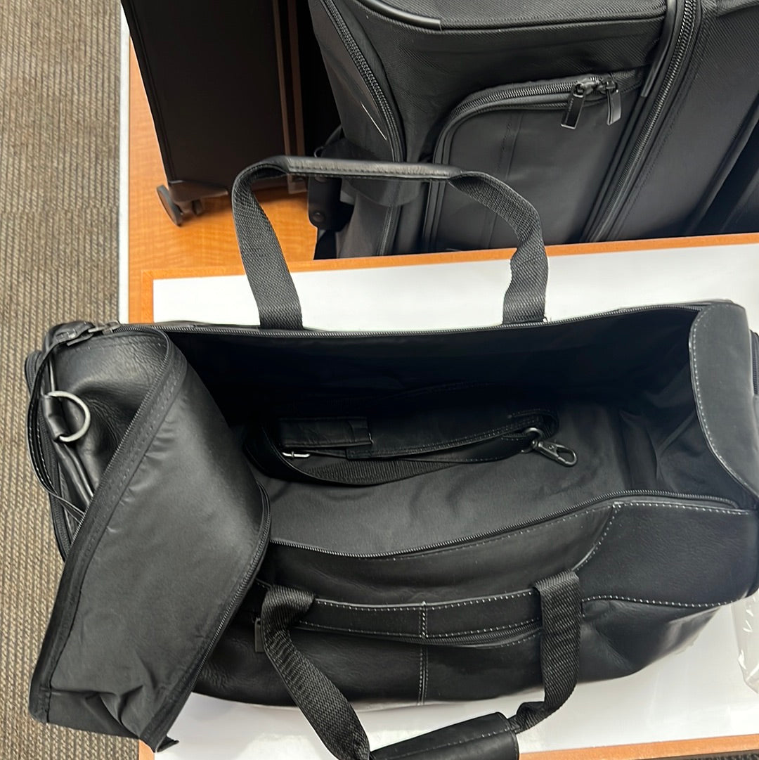 DayTrekr- 18" Leather DUFFEL