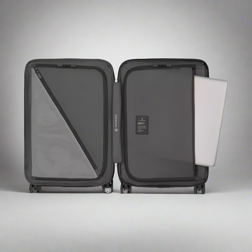 Victorinox Airox ADVANCED Frequent Flyer PLUS Hardside Carry-On Spinner (Free Personalization)