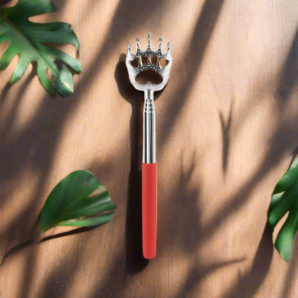 Plazuria Portable Telescopic Bear Claw Back Scratcher Red