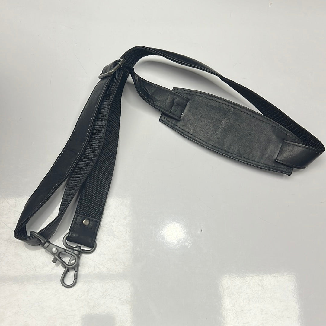 DayTrekr- 18" Leather DUFFEL