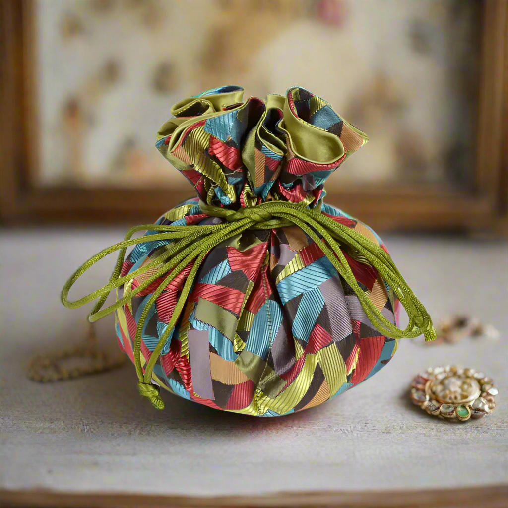 Cathayana Jewelry Pouch Confetti- Black Green