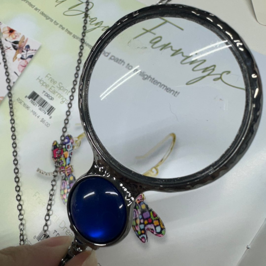 Acrylic & Glass Necklace Magnifier Blue