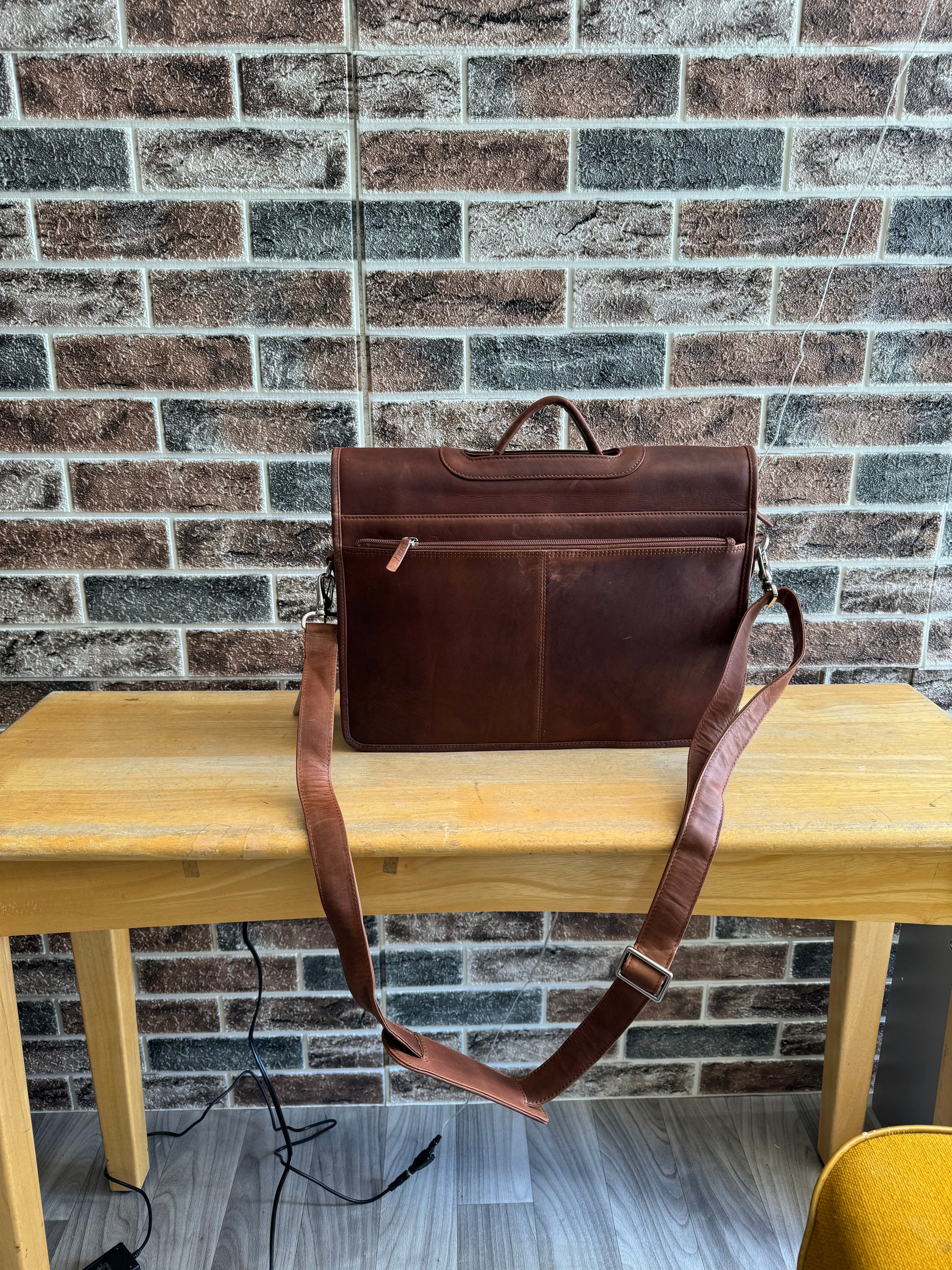 ili New York Leather RFID Flap Briefcase- 6119