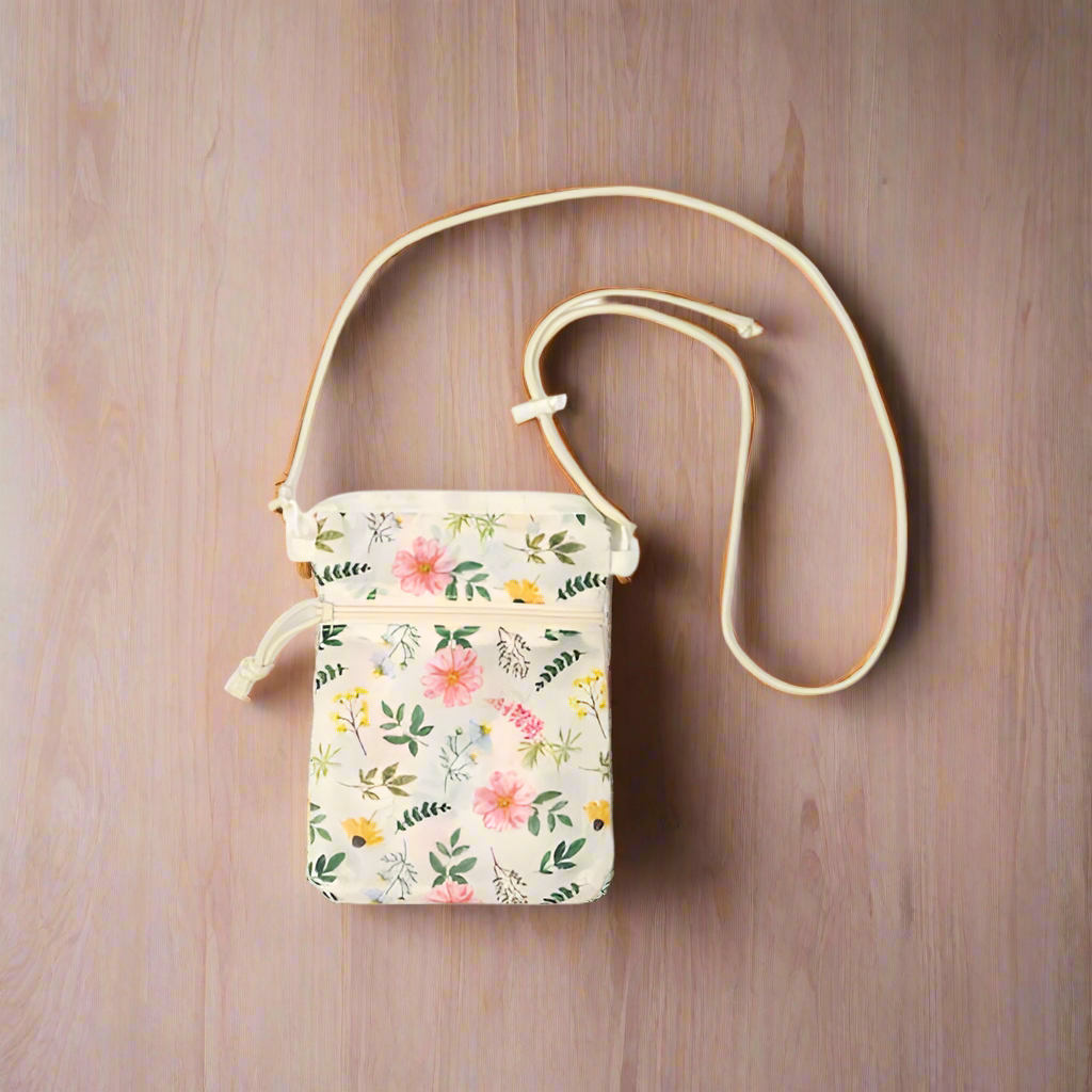 Crush Off the Market Expandable & Packable Shopping Crossbody/Tote Beige Floral