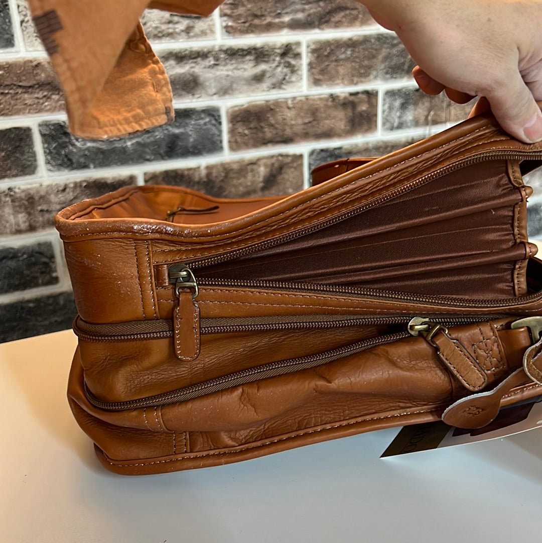 Dorado Leather Expandable Zippered briefcase