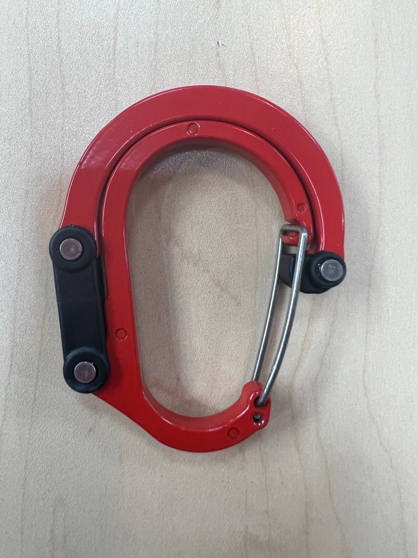 Aluminum Carabiner Clip with Rotating Hook Red