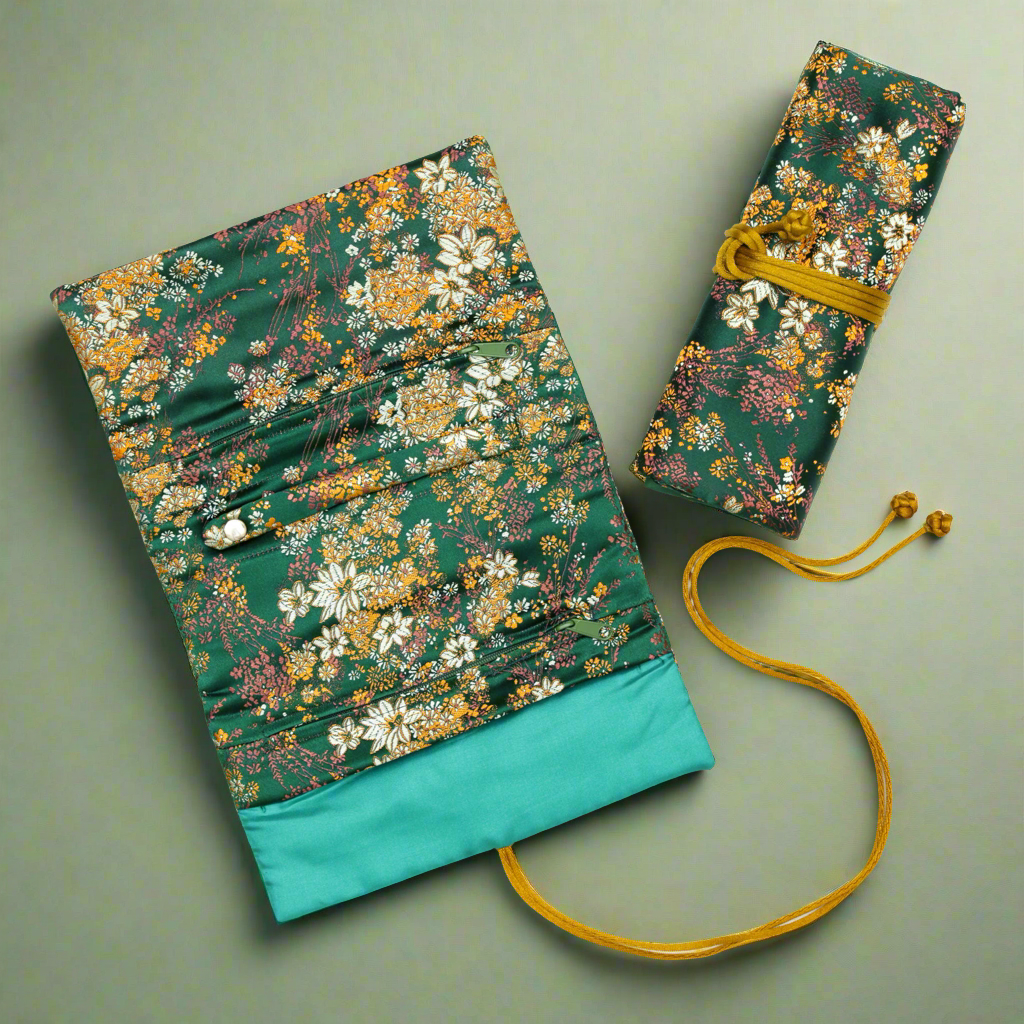 Cathayana Jewelry Rolls Floral- Dark Green