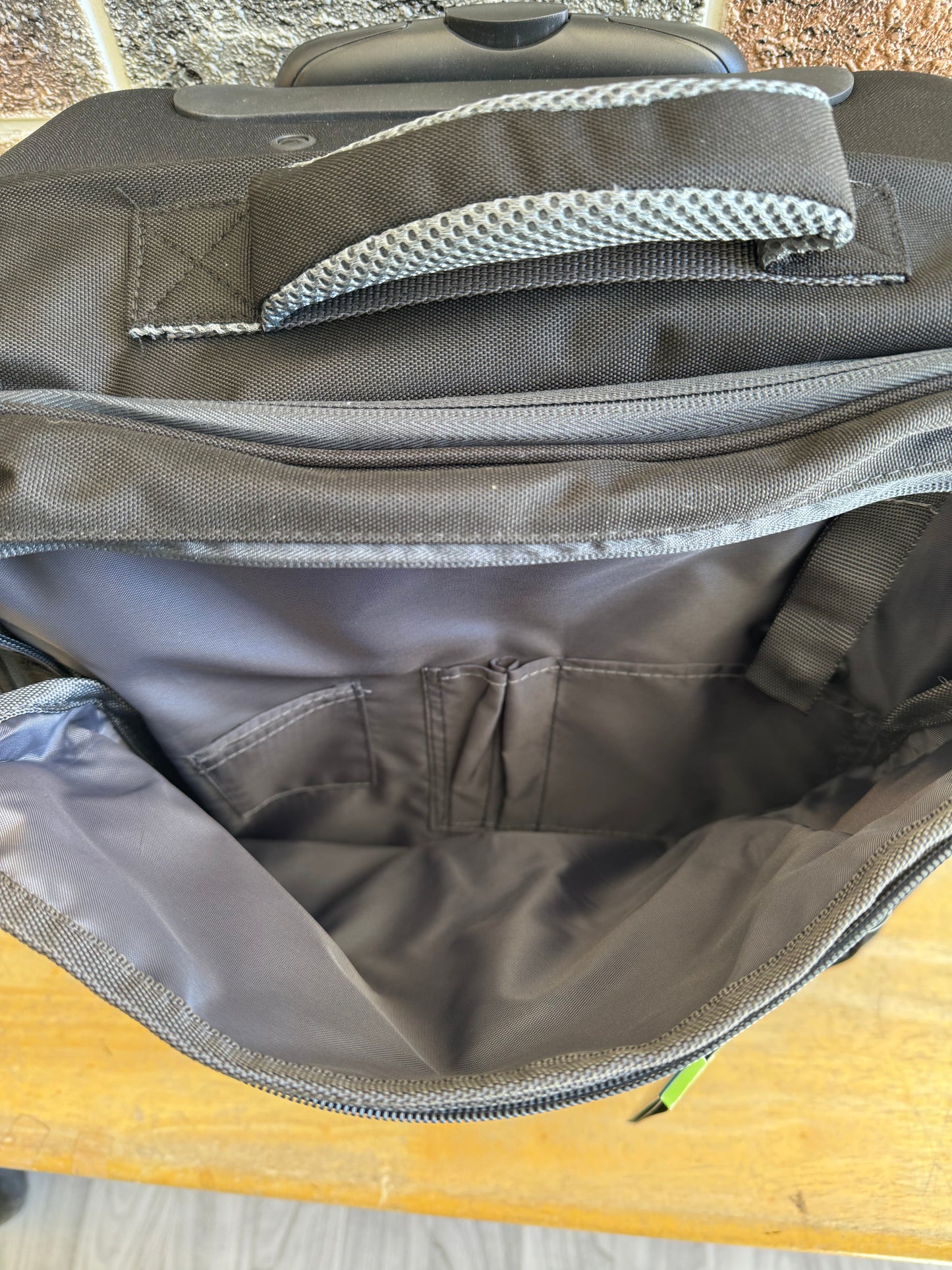 LiteGear- Hybrid 2-Wheeled Softside Underseater- $99.95