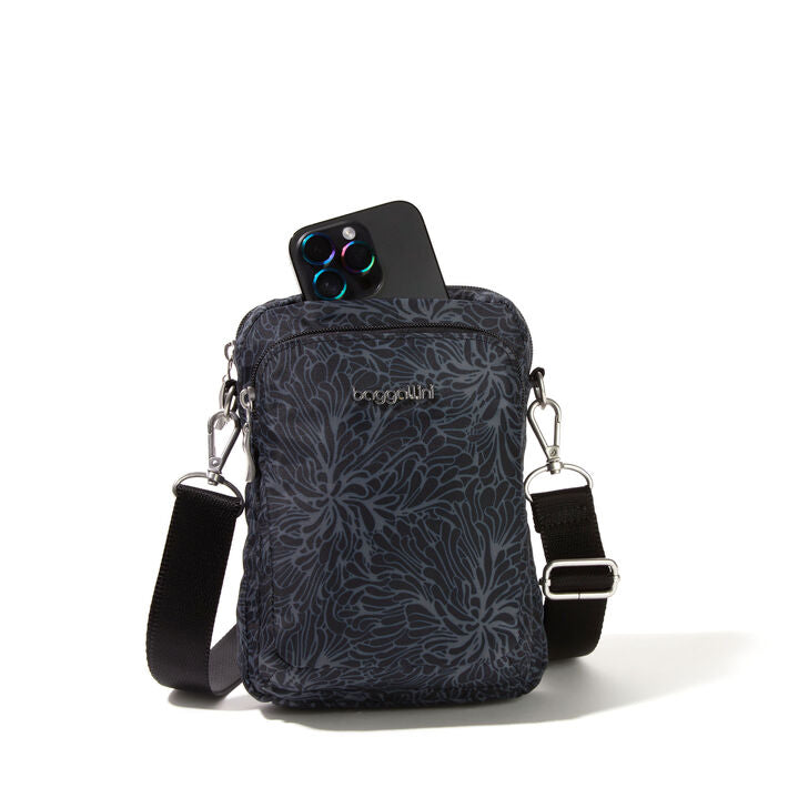 Baggallini Modern Everywhere Explorer RFID Crossbody