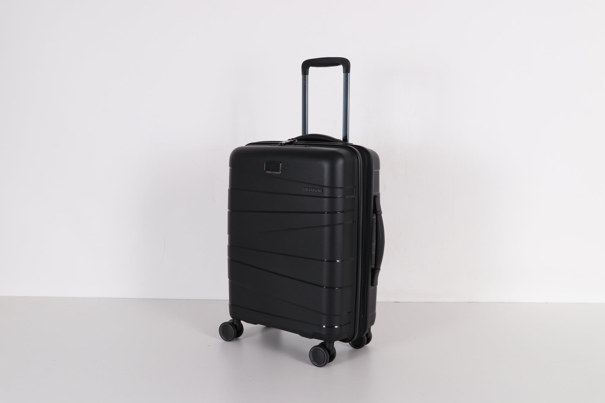 Lieber's Luggage® Legacy Expandable 21" Hardside Carry-On Spinner (Free Monogram, USA Assembled)