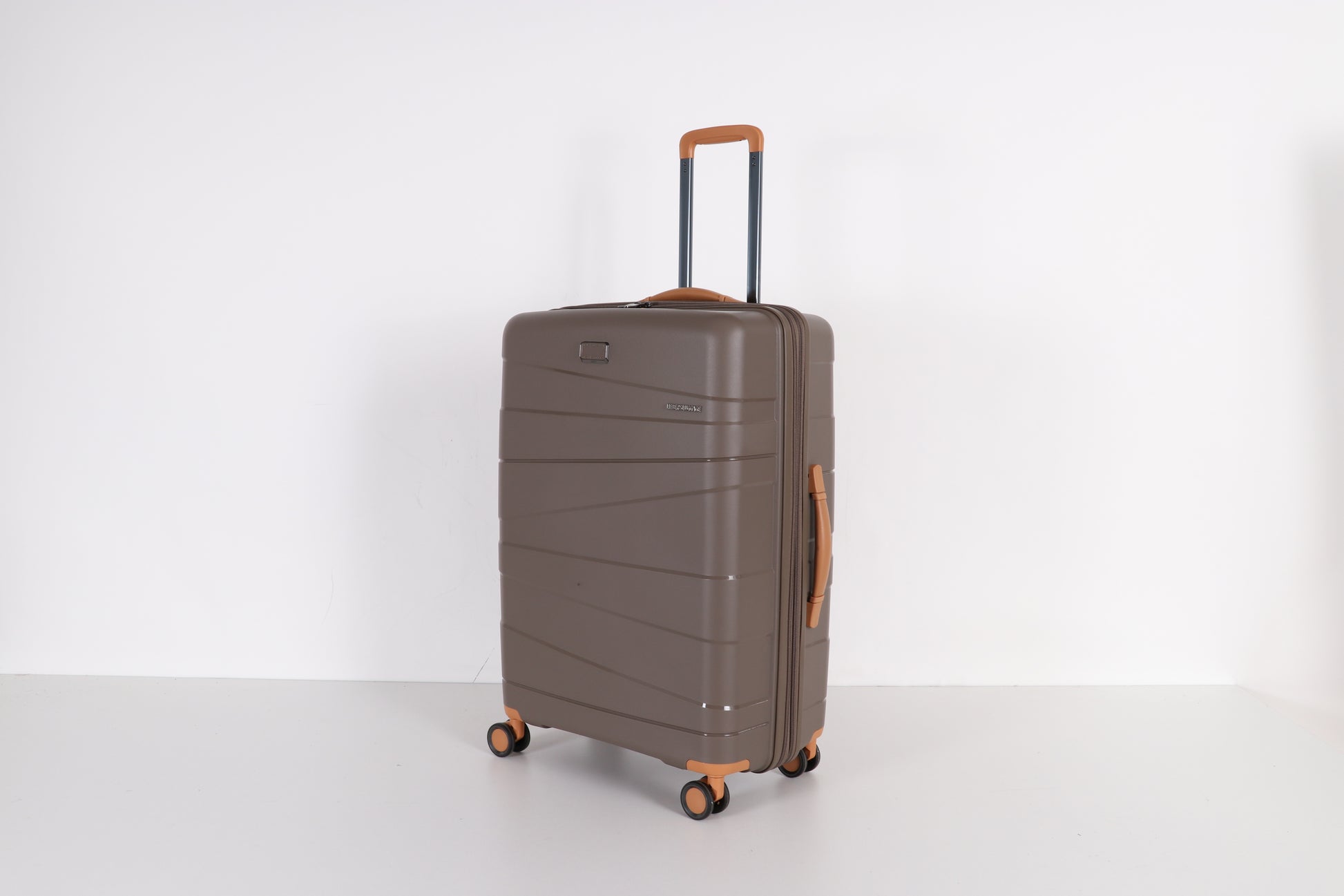 Lieber's Luggage® Legacy Expandable 21" Hardside Carry-On Spinner (Free Monogram, USA Assembled)