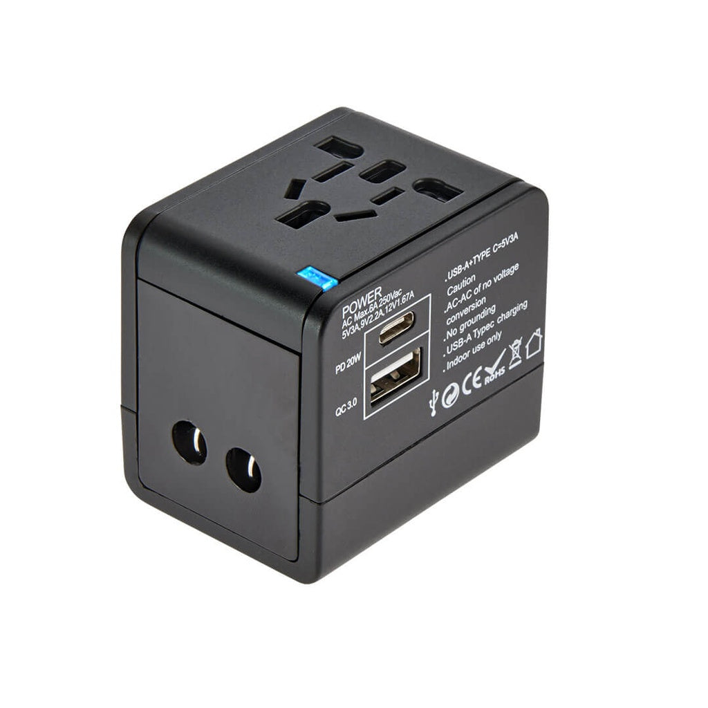 Smooth Trip International Adapter Cube with 1 USB & 1 C port