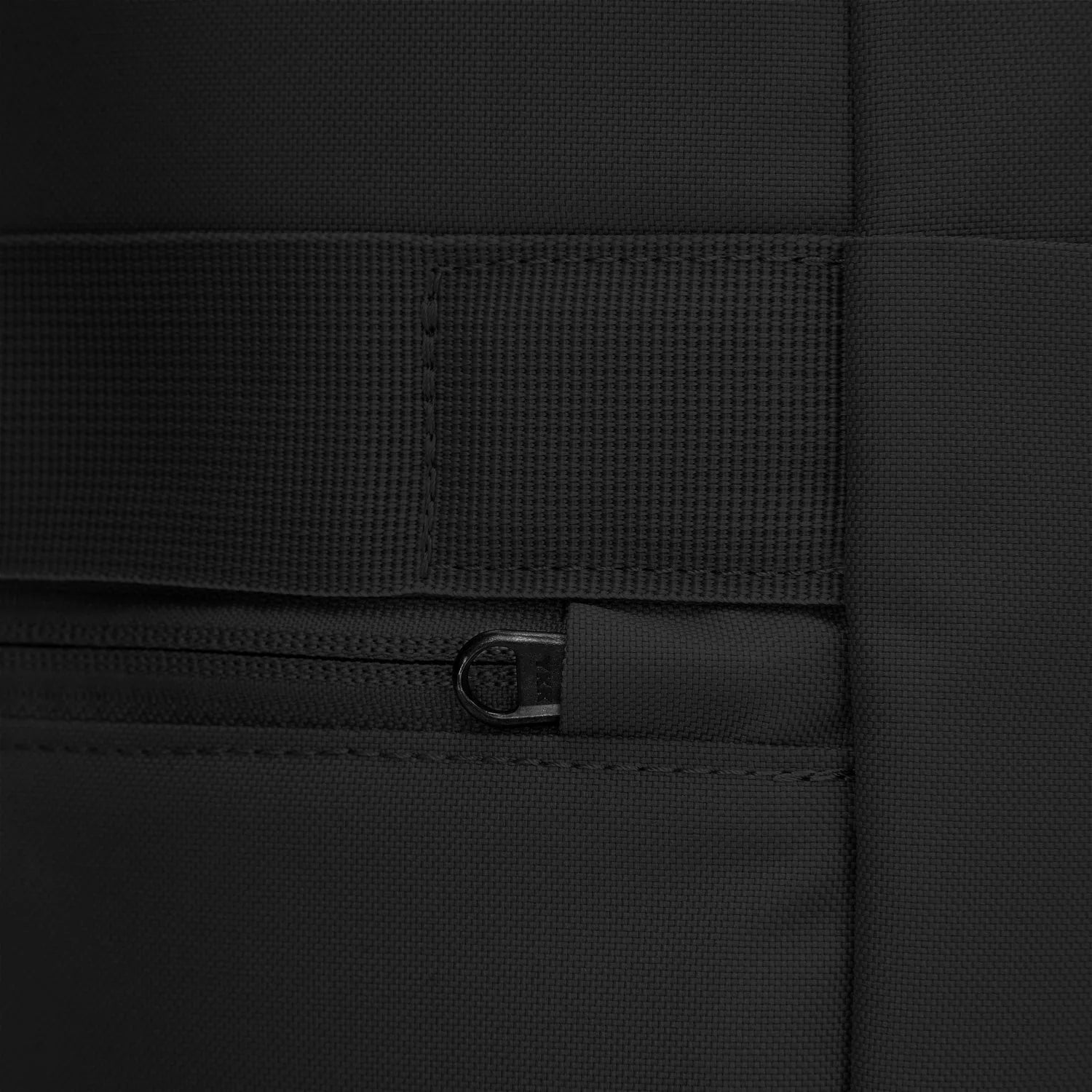 Pacsafe® GO 25L Anti-Theft RFID Laptop Backpack with trolley sleeve passthrough