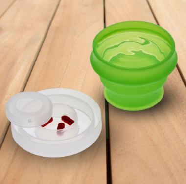 Smooth Trip Collapsible Cup & Pill Holder Green