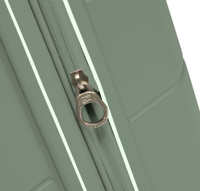 American Tourister Stratum 2.0 Hardsided Carry-On