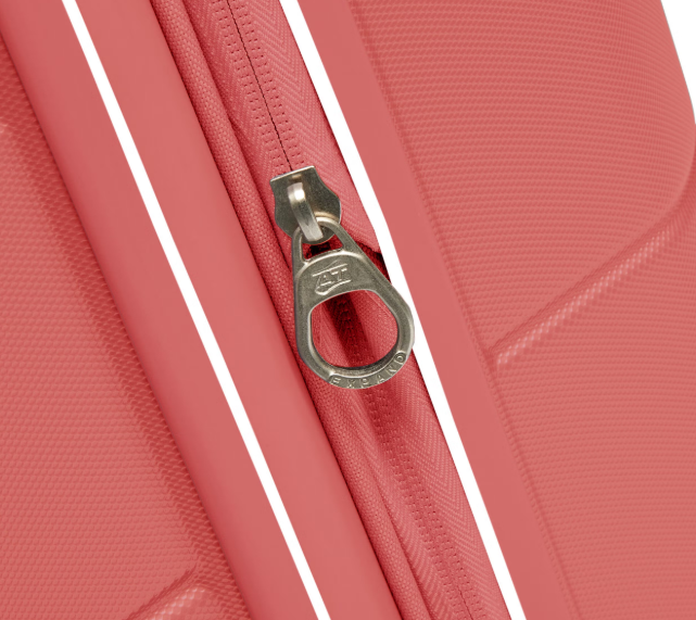 American Tourister Stratum 2.0 Large 32" Hardsided Spinner