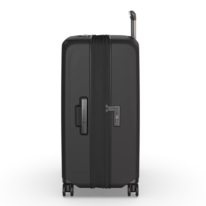 Victorinox Airox ADVANCED Large 29.5" Hardside Spinner (Free Personalization)