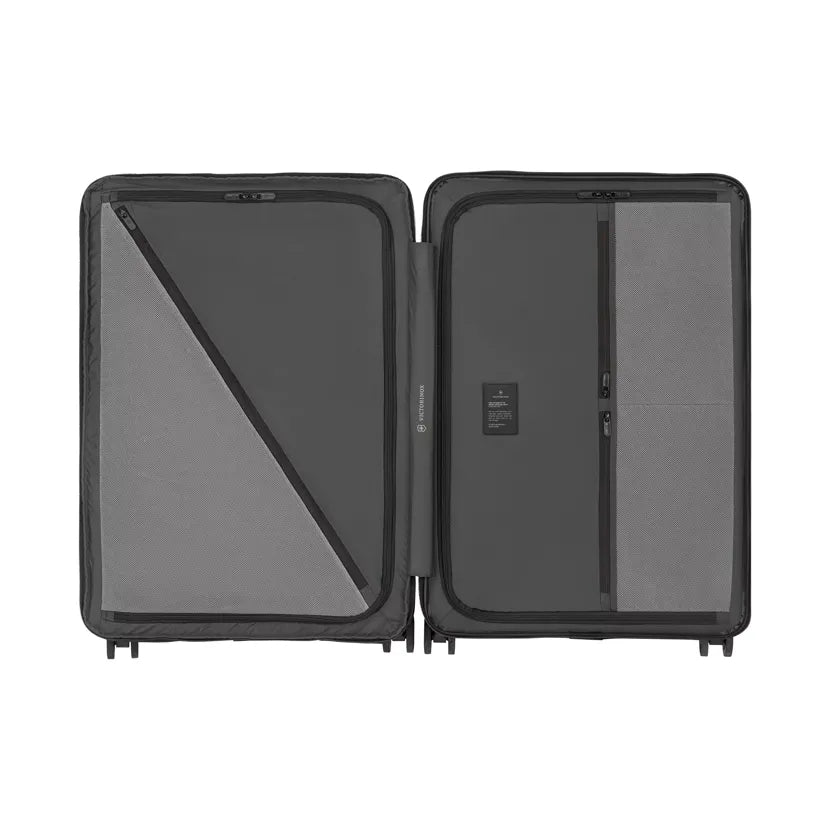 Victorinox Airox ADVANCED Large 29.5" Hardside Spinner (Free Personalization)