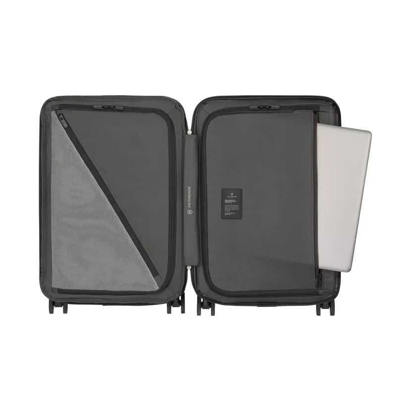 Victorinox Airox ADVANCED Frequent Flyer PLUS Hardside Carry-On Spinner (Free Personalization)