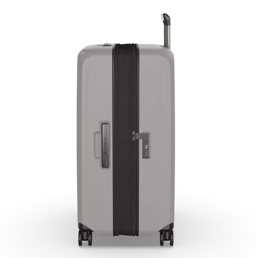 Victorinox Airox ADVANCED Large 29.5" Hardside Spinner (Free Personalization)