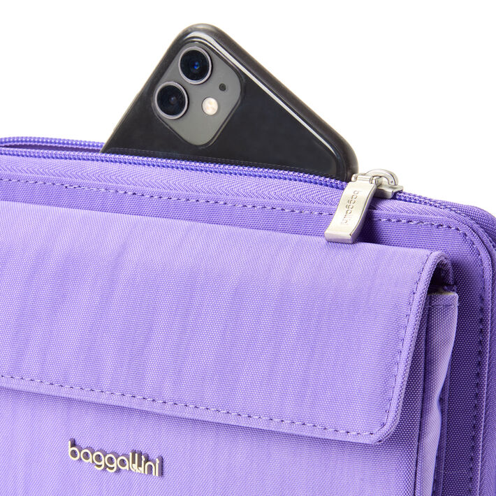 Baggallini Phone RFID Wallet Wristlet/Crossbody