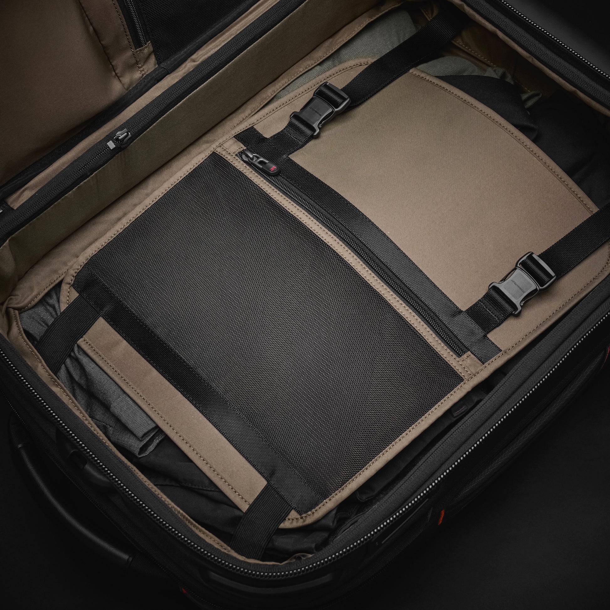 *NEW* Briggs & Riley ZDX Essential Softside 22" Carry-On Spinner (Free Monogram)