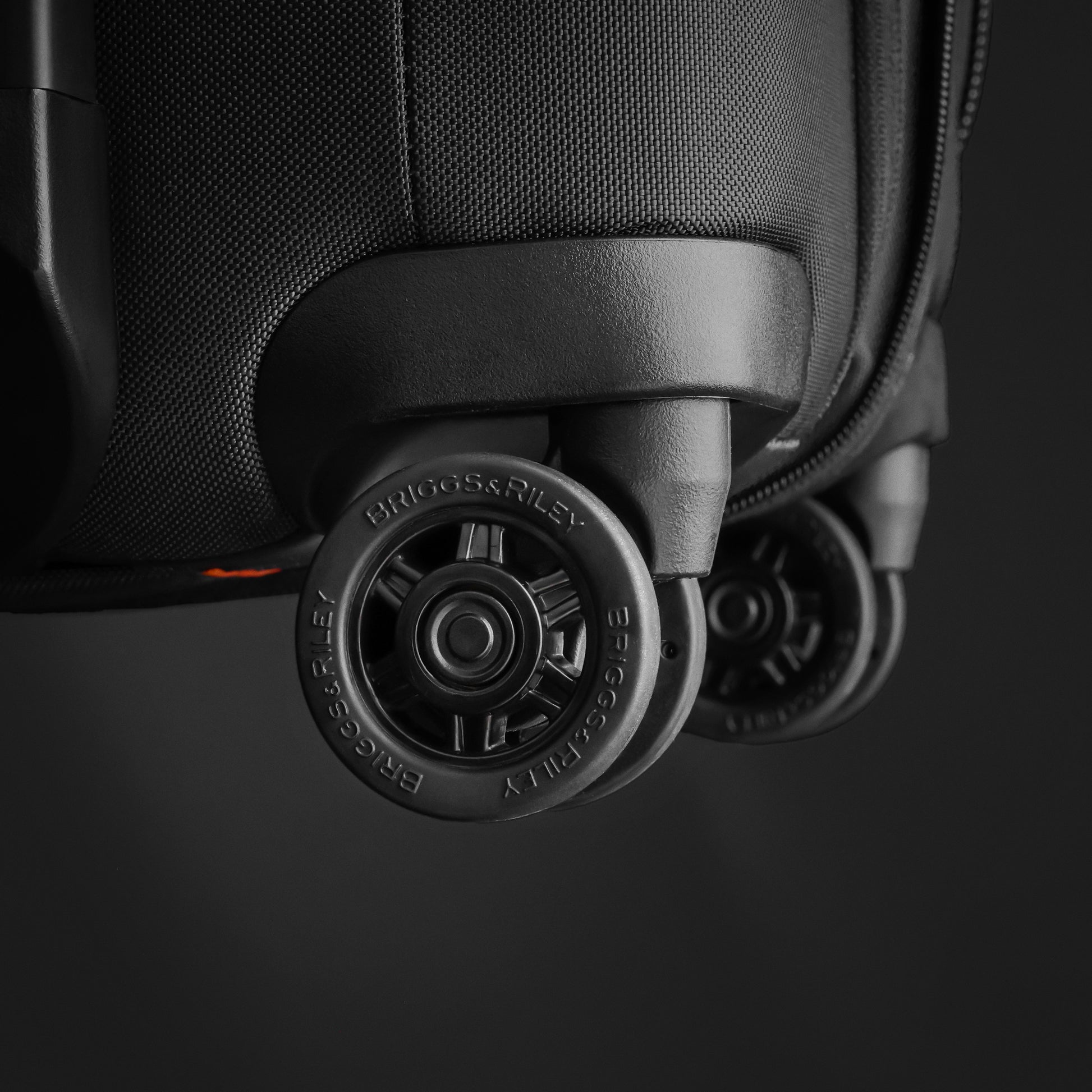 *NEW* Briggs & Riley ZDX Essential Softside 22" Carry-On Spinner (Free Monogram)