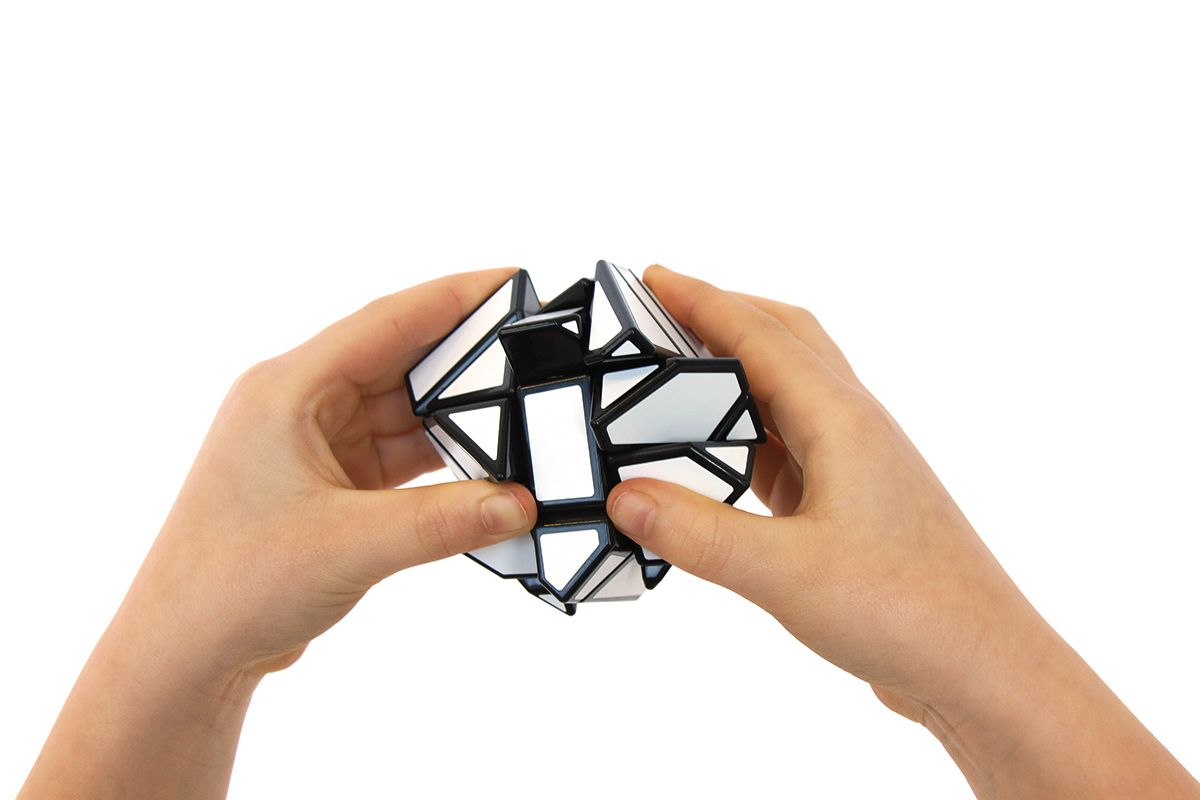SmartGames Ghost Cube