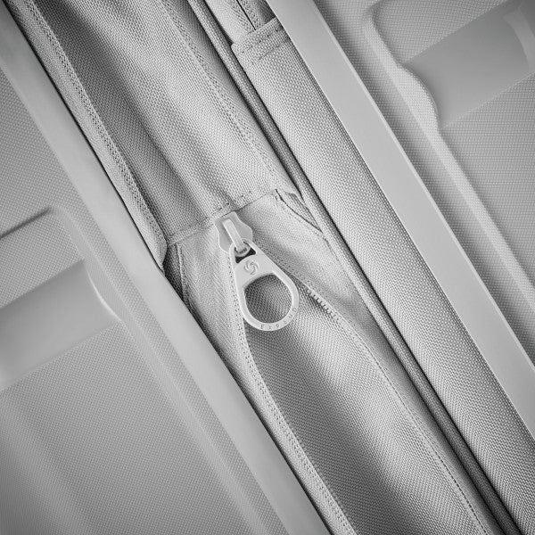 Samsonite Outline Pro Hardside Carry-On Spinner