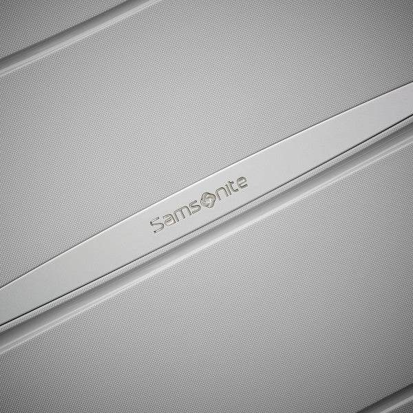Samsonite Outline Pro Hardside Carry-On Spinner