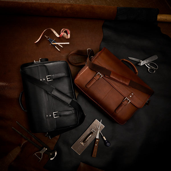 Samsonite CLASSIC LEATHER Flapover Messenger Zippered Briefcase w/ trolley sleeve passthrough