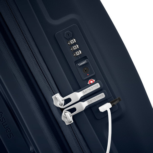 Samsonite Outline Pro Hardside Carry-On Spinner