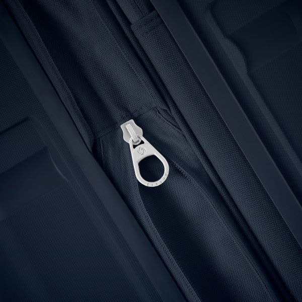 Samsonite Outline Pro Hardside Carry-On Spinner