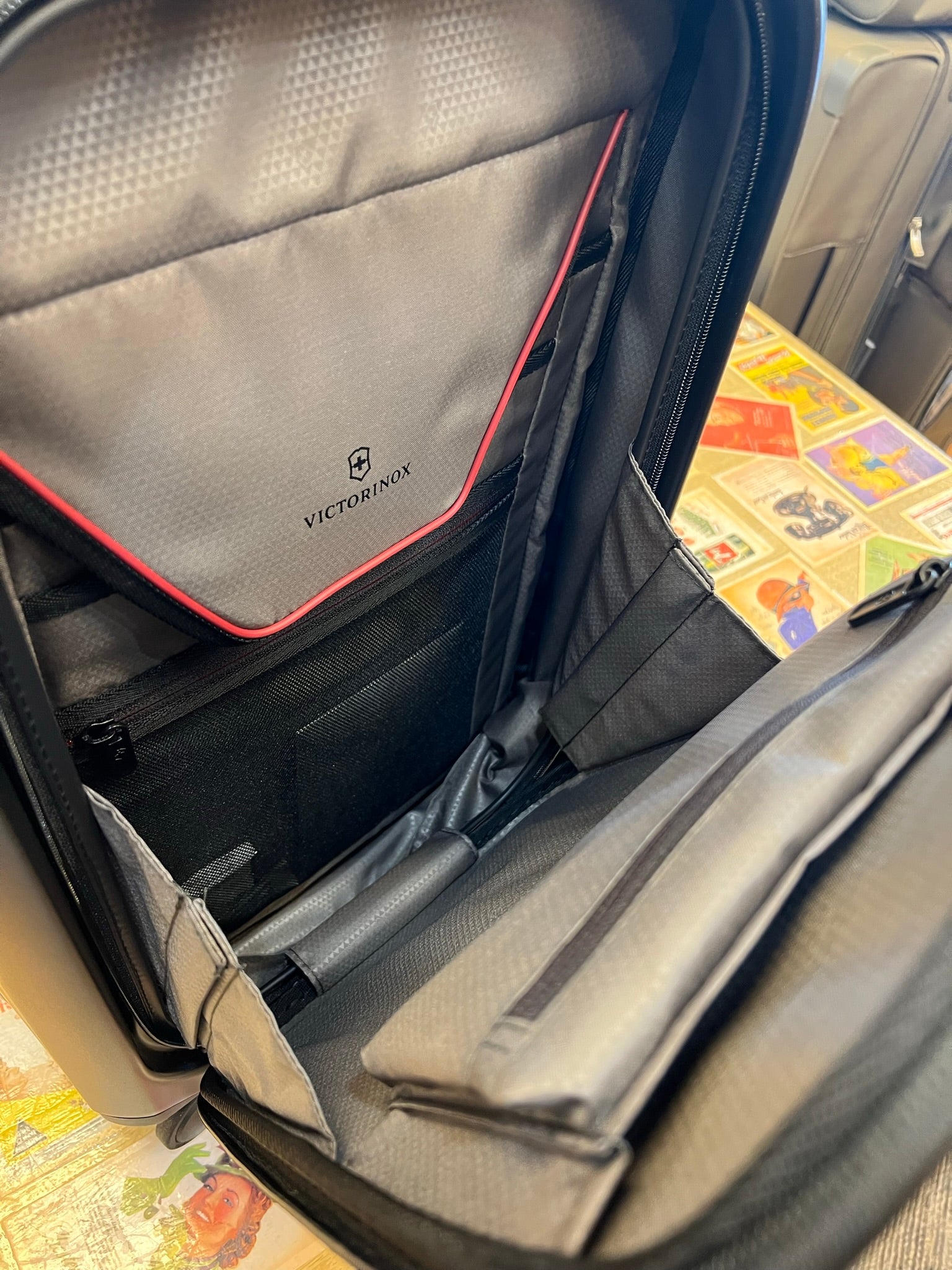 Victorinox Spectra 3.0 Hardside Frequent Flyer Expandable Carry-On Spinner (Free Personalization)