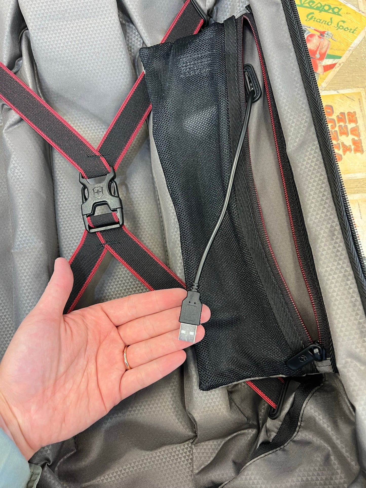 Victorinox Spectra 3.0 Hardside Frequent Flyer Expandable Carry-On Spinner (Free Personalization)