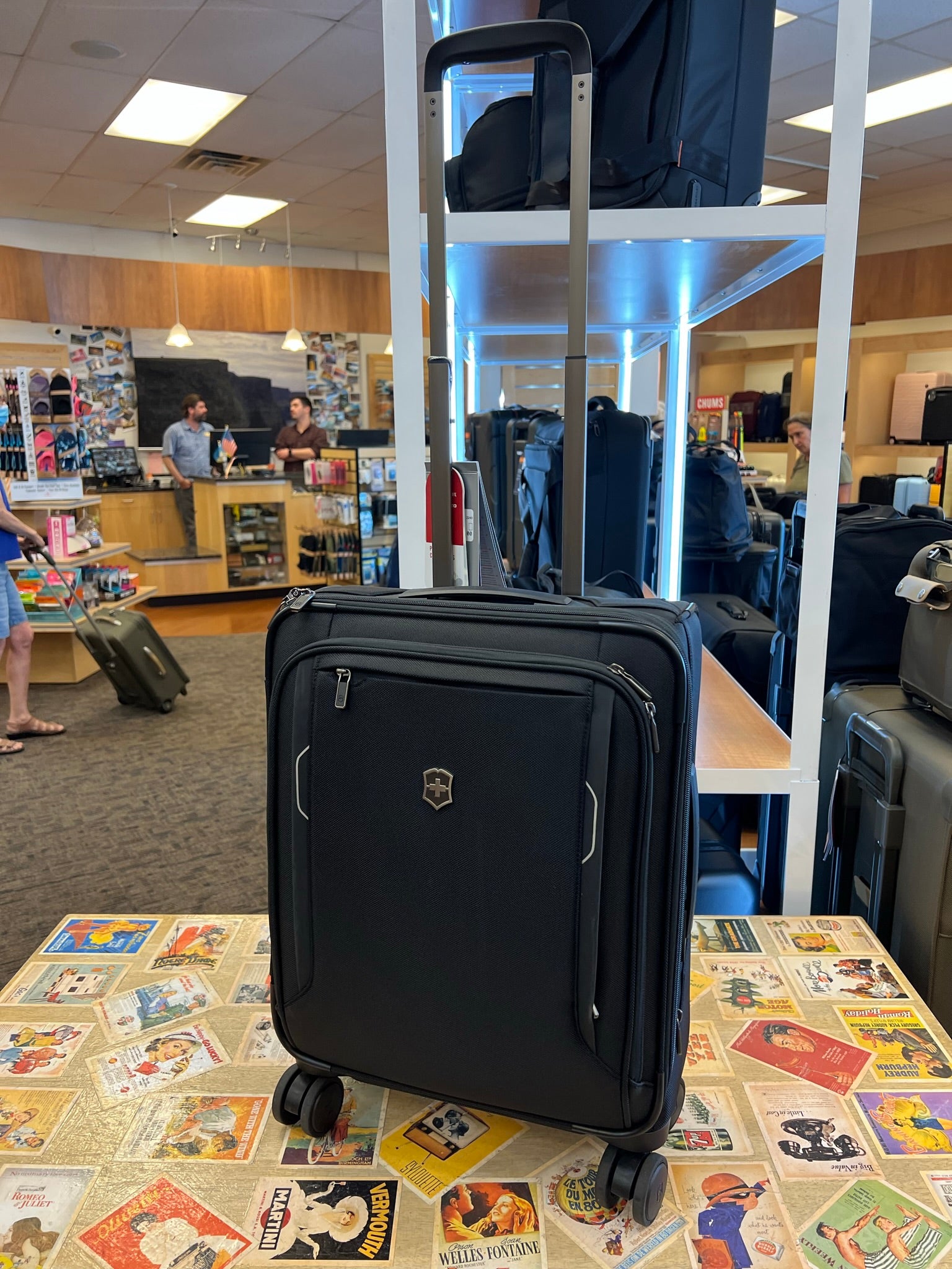 *DISCONTINUED* Victorinox Werks Traveler 6.0 Softside Global Carry-On Spinner