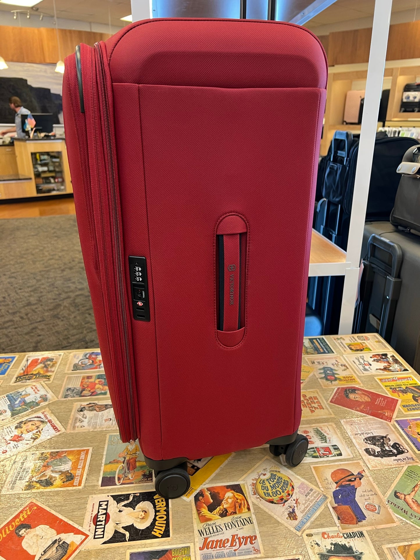 Victorinox Connex 28” Large Softside Checked Spinner (Red)