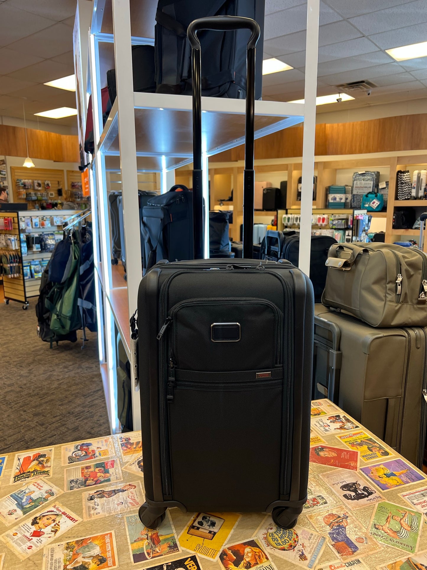 TUMI Alpha 3 International Dual Access Softsided Spinner Carry-On