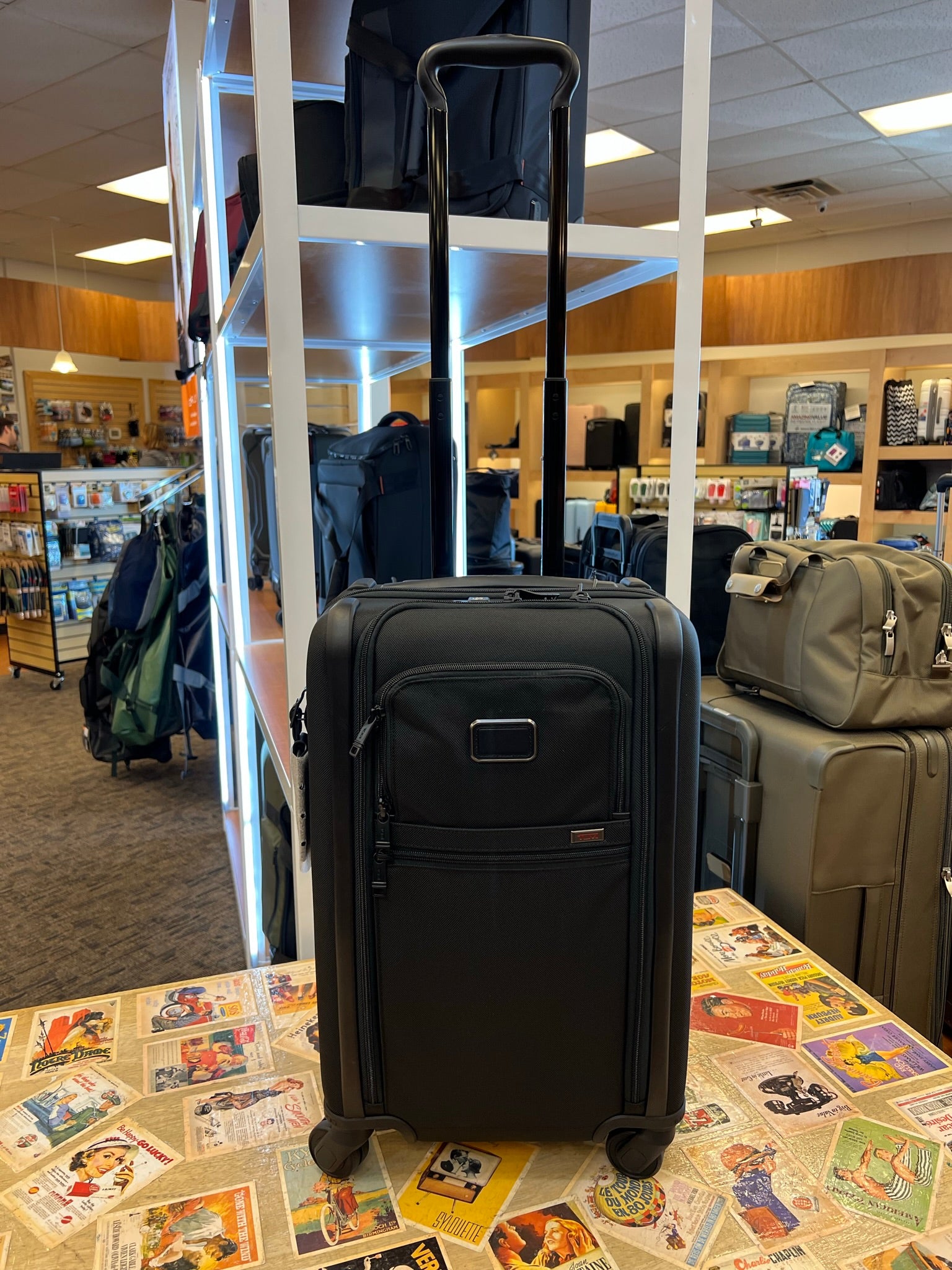 TUMI Alpha 3 International Dual Access Softsided Spinner Carry-On