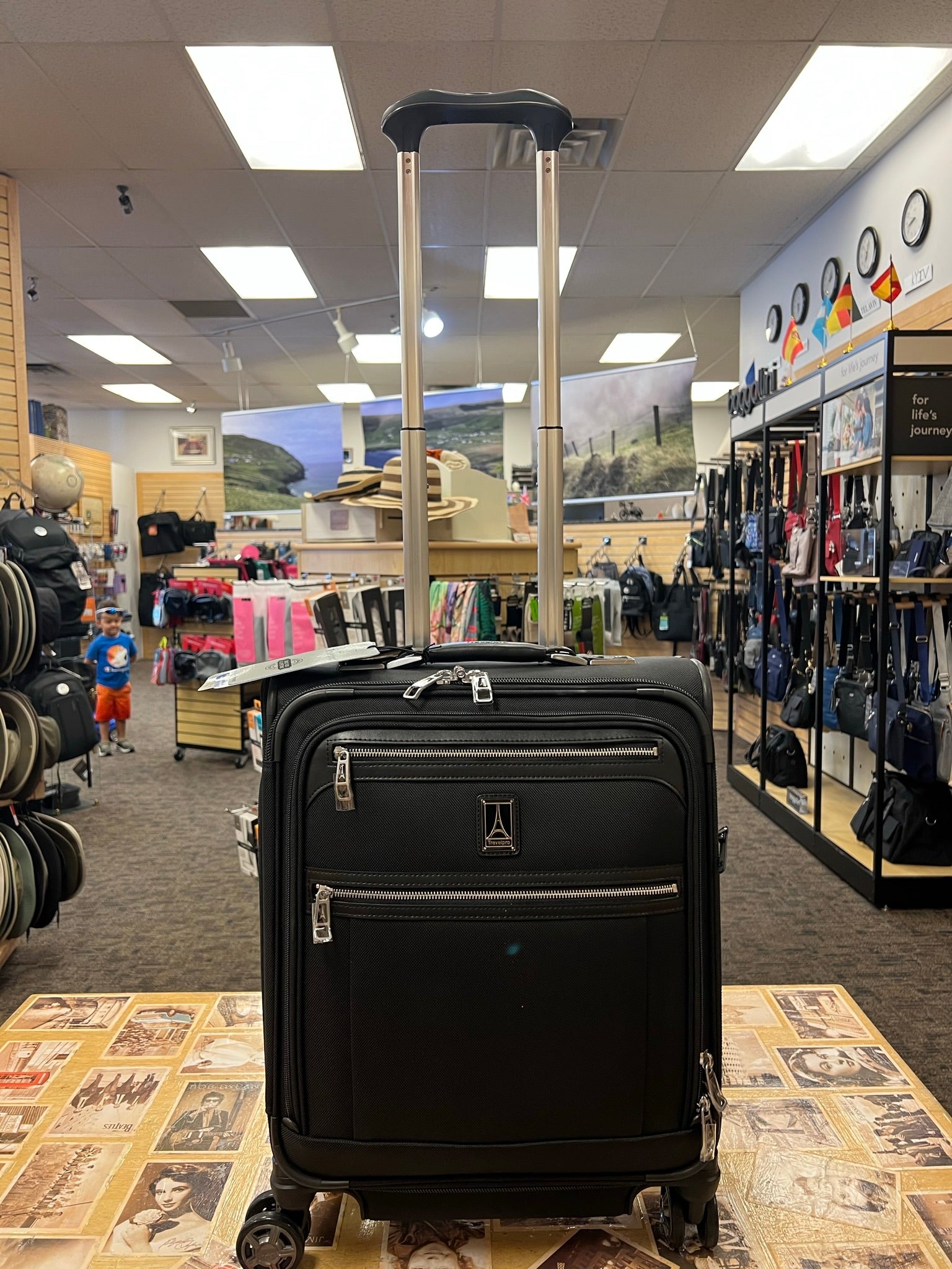 Travelpro Platinum Elite International Carry-On Softsided Expandable Spinner- 4091867