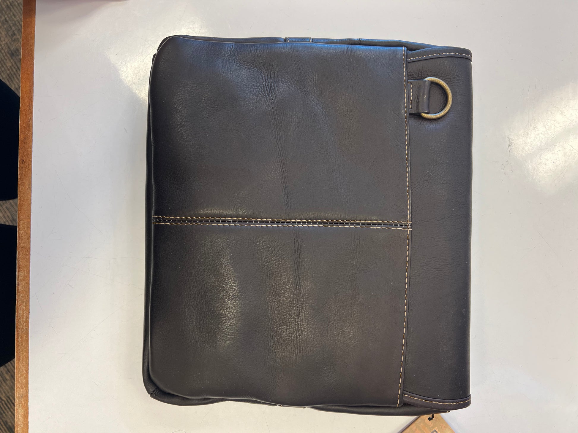 Vaquetta Leather Small Messenger Bag