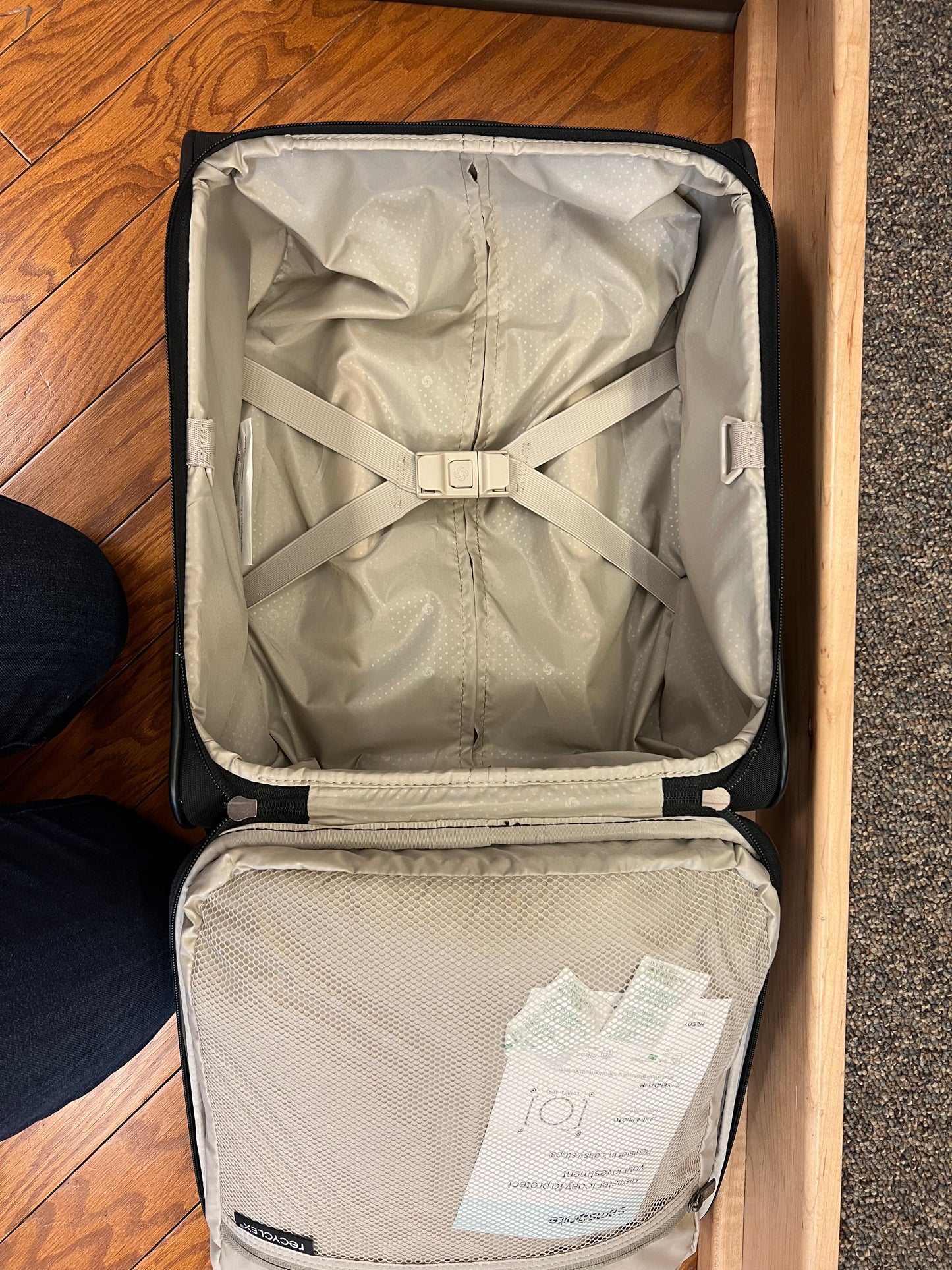 Samsonite Silhouette 18” Softsided 2-Wheeled Underseat Carry-On with Stack-It™ Strap- FLOOR MODEL- last one in stock- $190