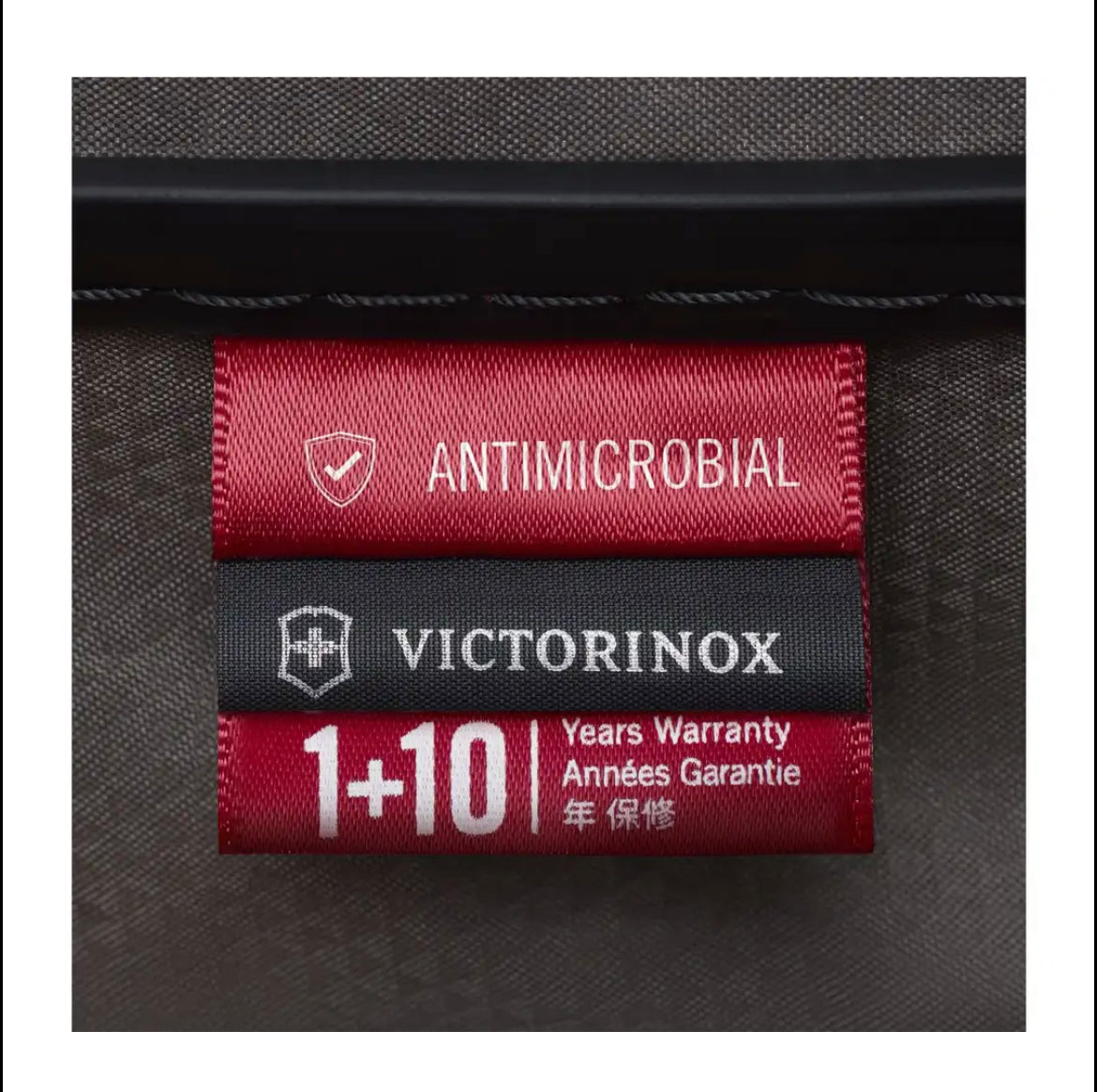 Victorinox Spectra 3.0 Hardside Expandable 27” Medium Checked Spinner (Free Personalization)