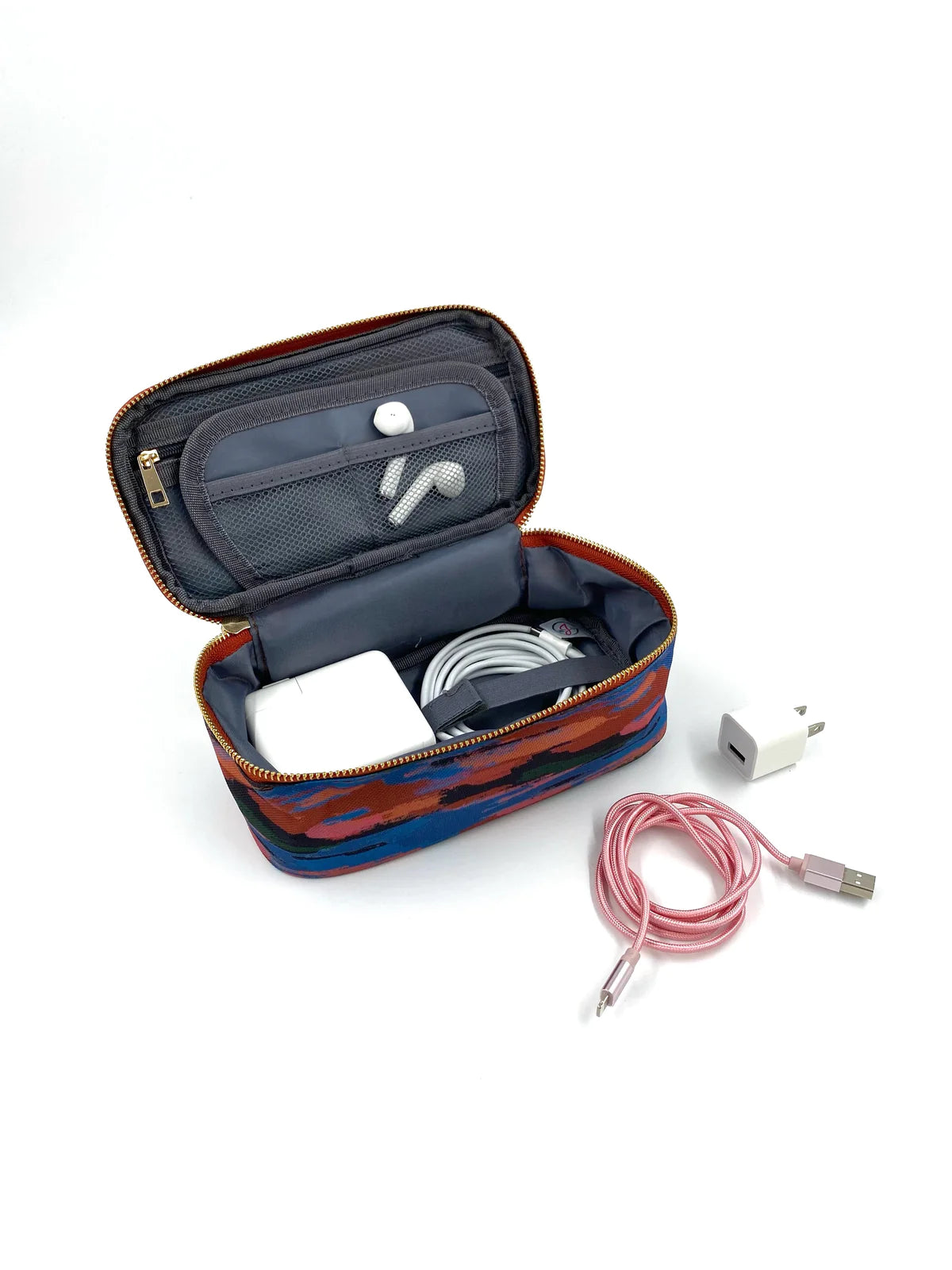 Ms. Jetsetter- Tech Organizer