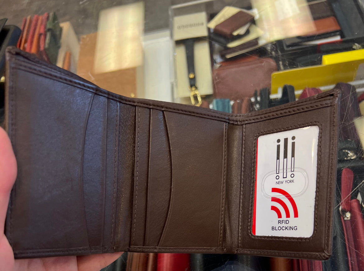 ili New York RFID Trifold Leather Wallet (Brown)