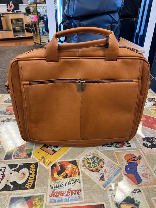 DayTrekr Slim Leather Zippered Briefcase