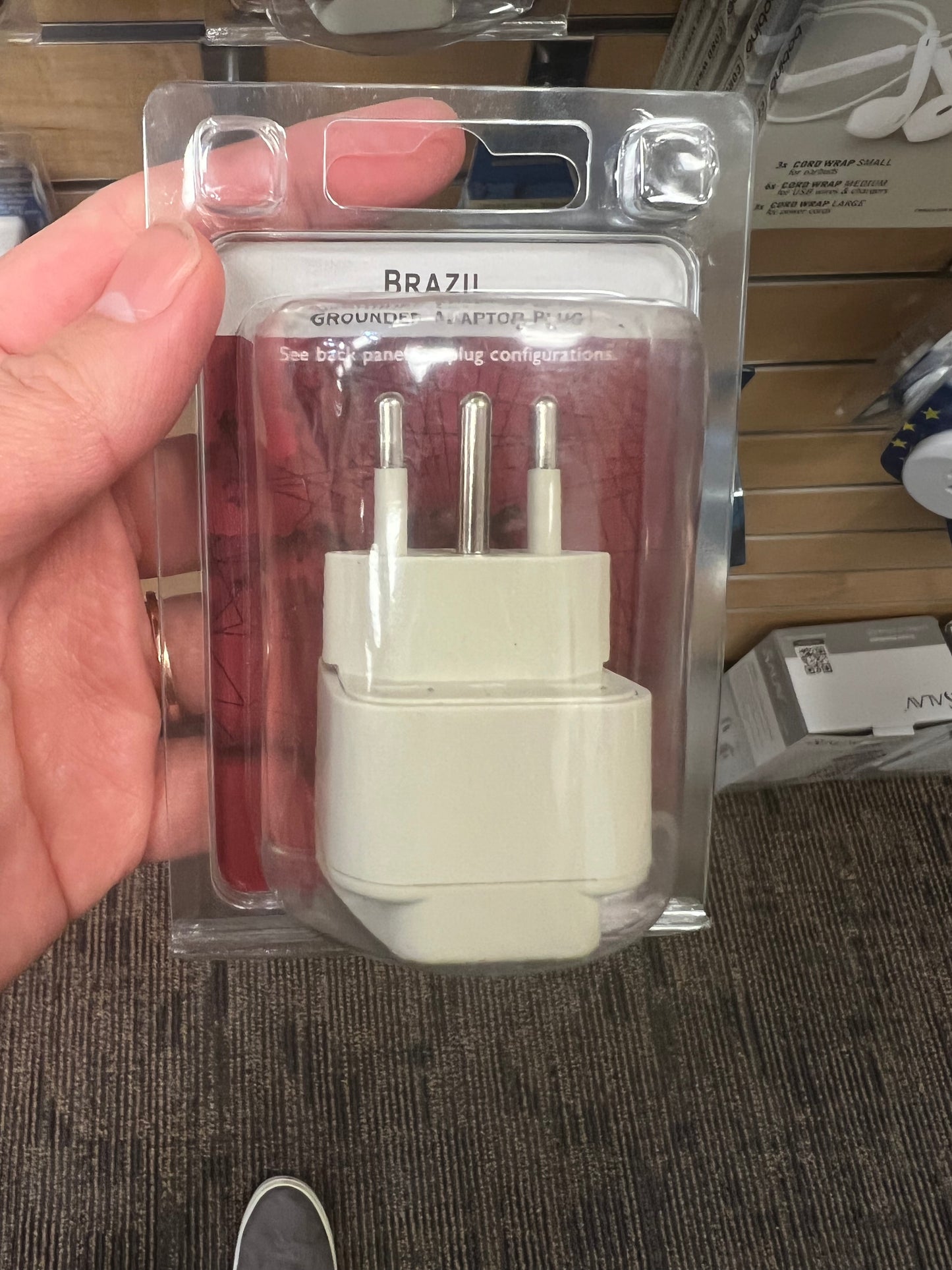 Voltage Valet Grounded Adaptor Plug - GUZ | Brazil