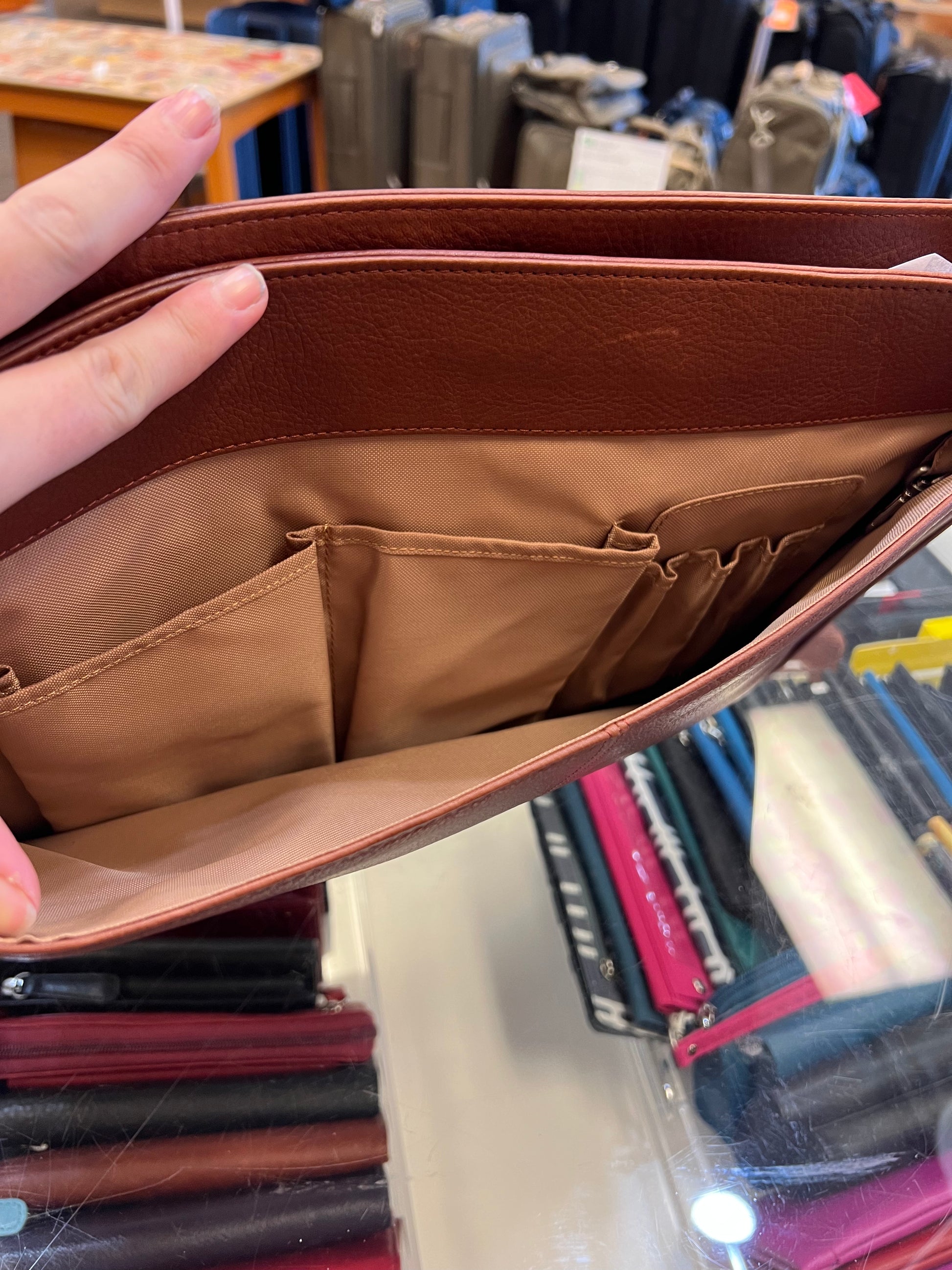 Osgoode Marley Leather Messenger Bag- 6008