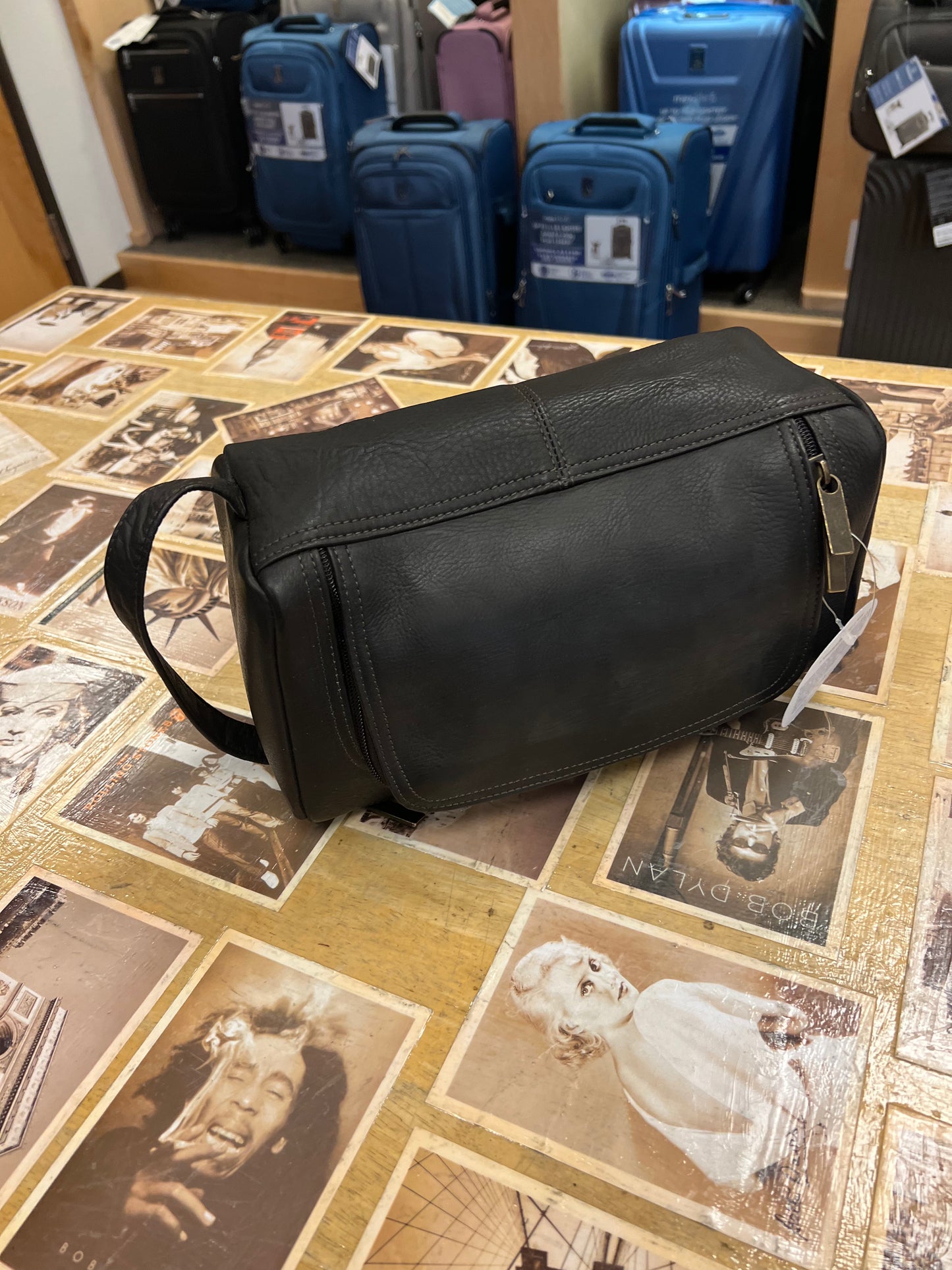 David King & Co. 417 Leather Wide Opening Toiletry/Shave Bag
