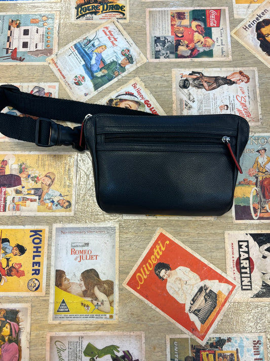 ili New York RFID Smooth Leather Waist Bag